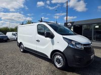 VAUXHALL VIVARO